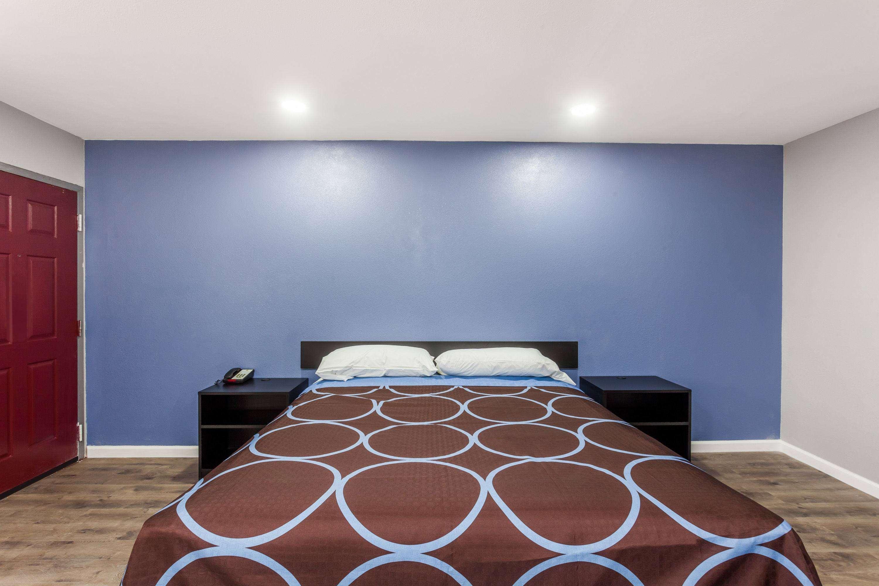 ซูเปอร์ 8 บาย วินด์แฮม วิเซเลีย Hotel ไวเซเลีย ภายนอก รูปภาพ